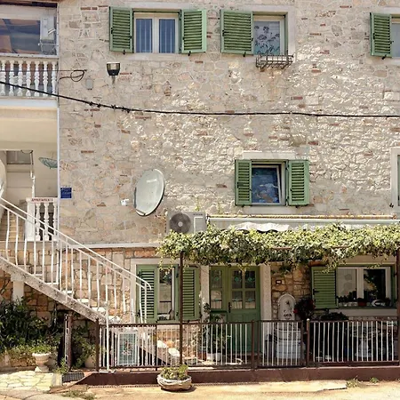 Daire In Krizine With View Sveti Ivan (Istria)