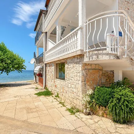 In Krizine With View Апартаменты Sveti Ivan (Istria)